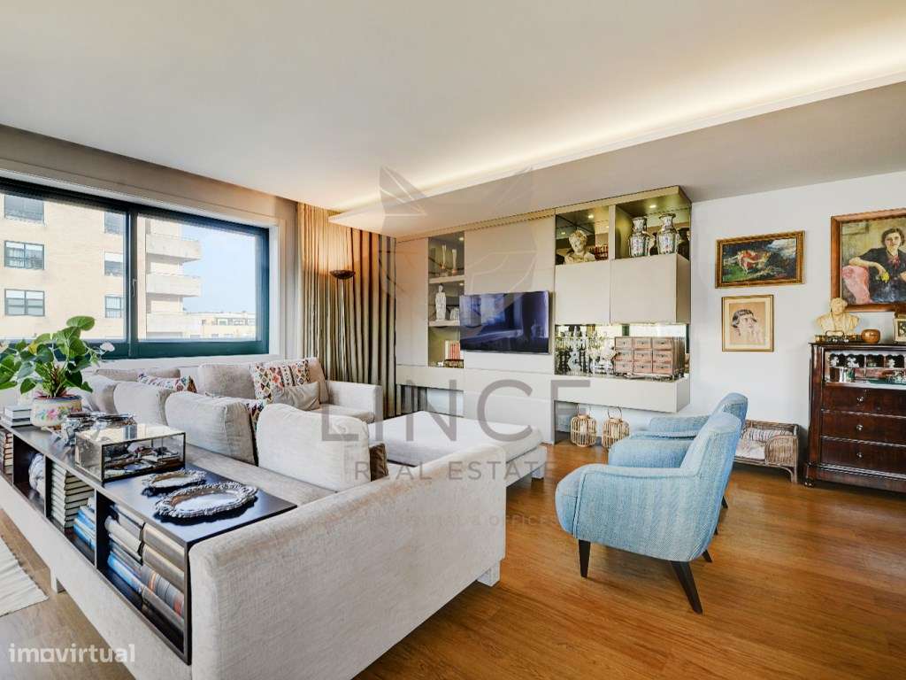 Apartamento T4 com varanda no Pinheiro Manso - Grande imagem: 5/25