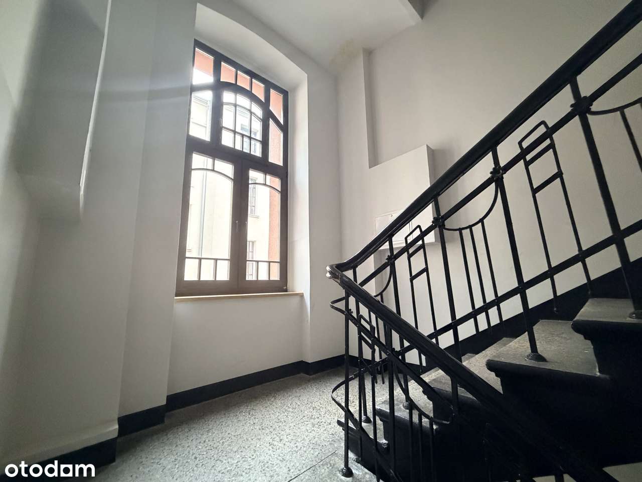 Przestronne - 88,44 mkw - zadbana , elegancka kamienica!-13