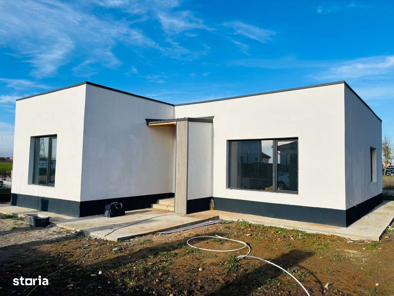 SUPER OFERTA CASA CU 3 CAMERE – Berceni Ilfov - Imagine principală: 2/3