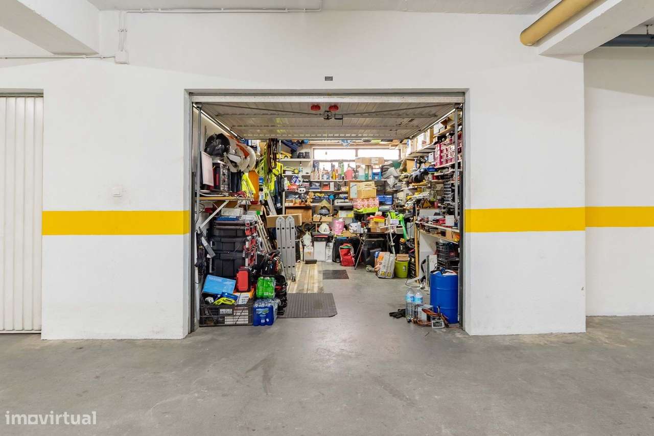 Apartamento T3 com Vista Rio em Póvoa de Santa Iria-25