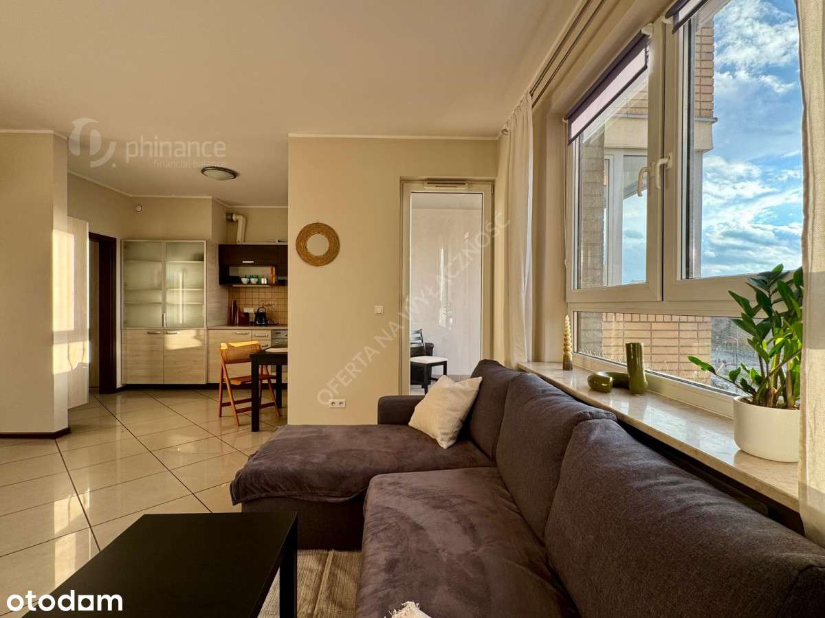 38m2, kawalerka, miejsce postojowe w hali-2