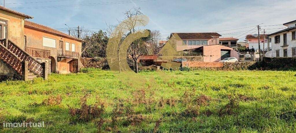 Terreno de 830m2 plano com viabilidade de construção de moradia isolad - Grande imagem: 3/22