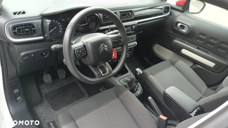 Citroën C3 1.2 PureTech Exclusive - 22