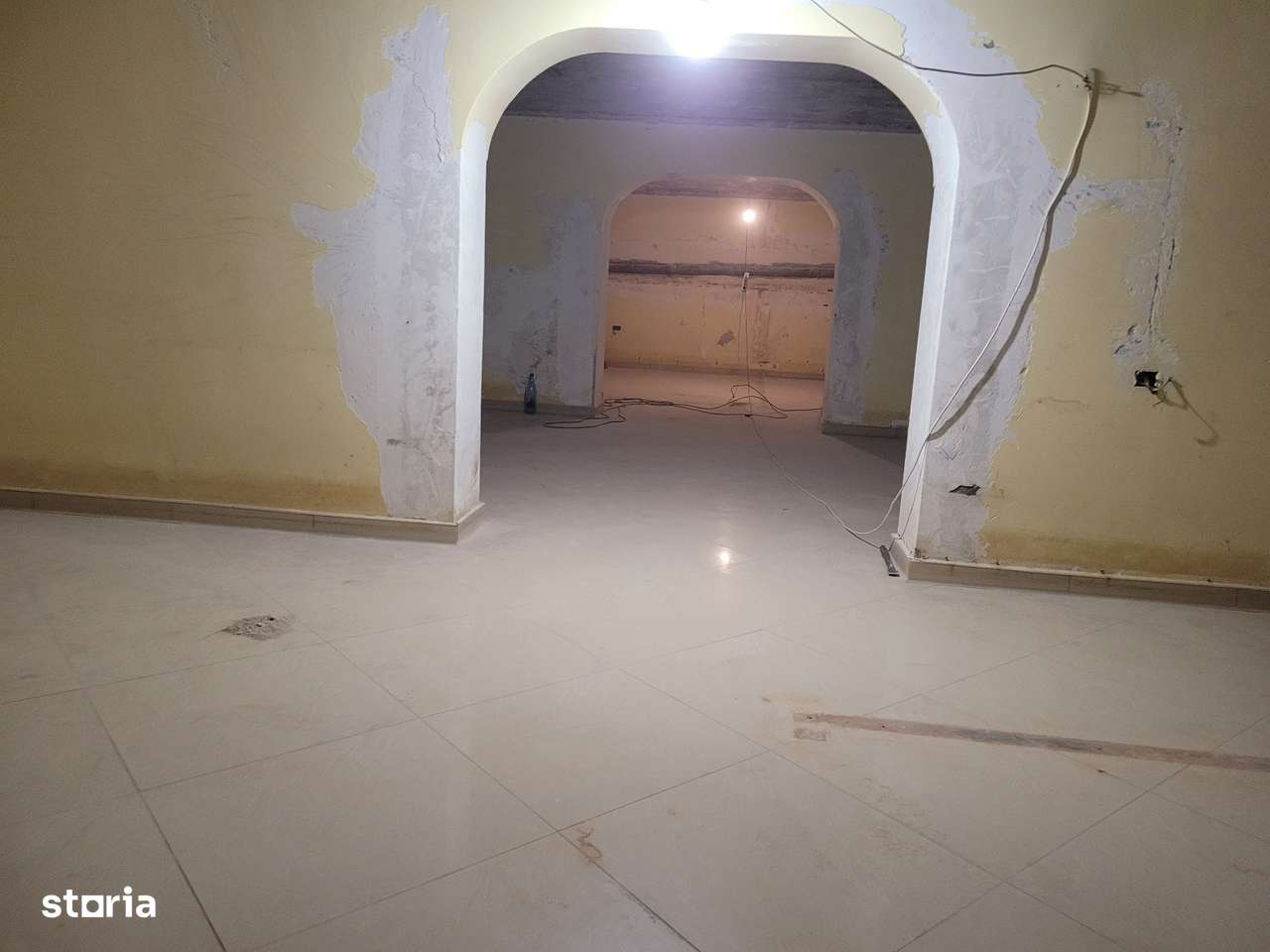 Casa de Cultura,demisol,spatiu comercial,112 mp - Imagine principală: 4/14