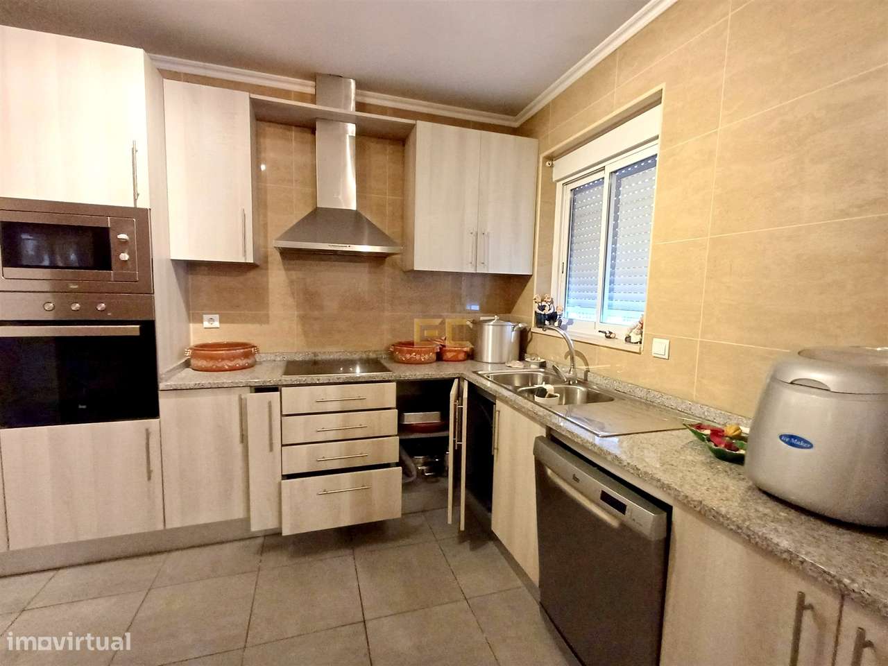 Moradia T8, com piscina e terreno, para venda na Figueira da Foz - São-23