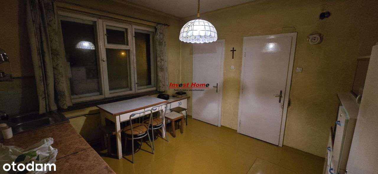 Solidny dom w dobrej lokalizacji.-10