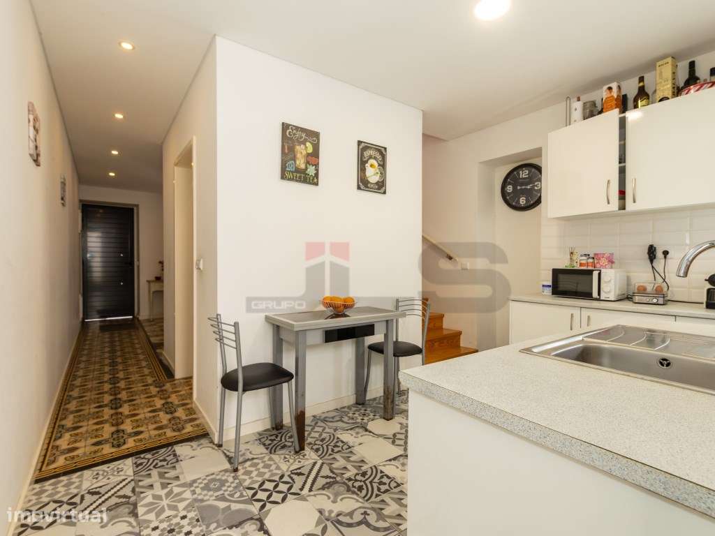 Moradia V3 no Centro de Ponta Delgada-20