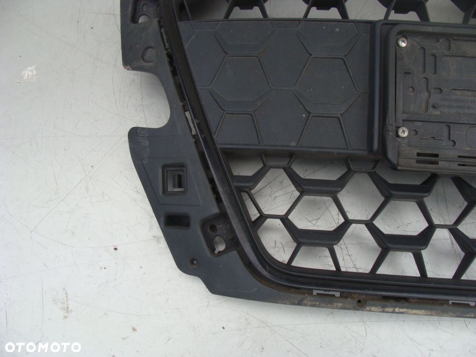 AUDI A1 II  ATRAPA CHŁODNICY GRILL 82A853651B - 7