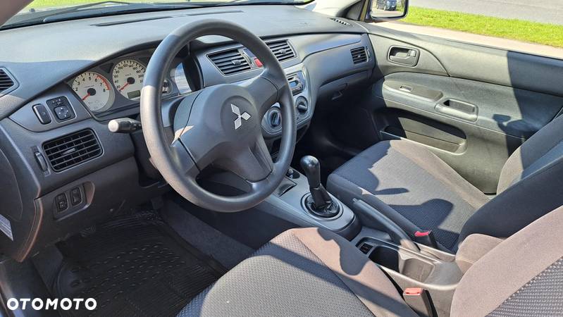 Mitsubishi Lancer 1.6 Comfort - 3