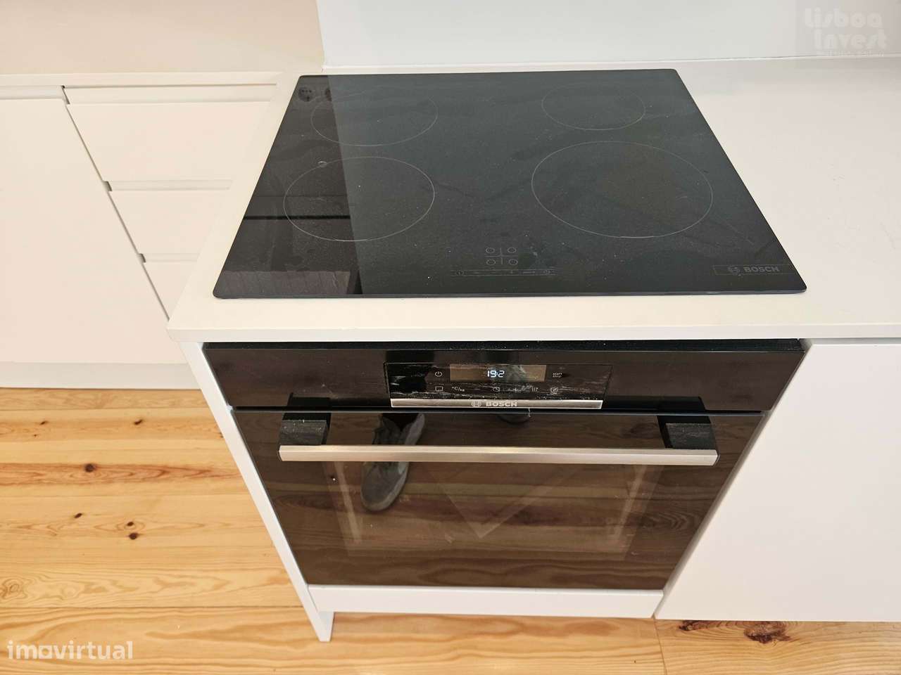 Vendo T2 completamente remodelado em Predio Remodelado-10