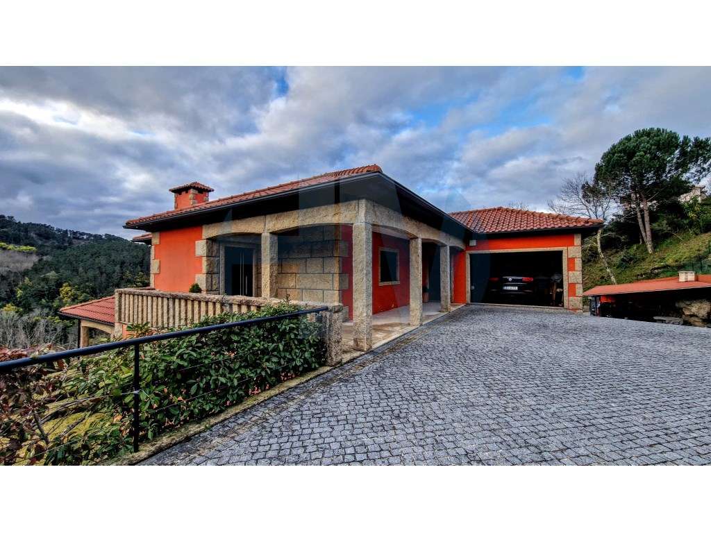 Moradia T5 sobre o Rio Tâmega - Amarante (Fridão) - Grande imagem: 3/45