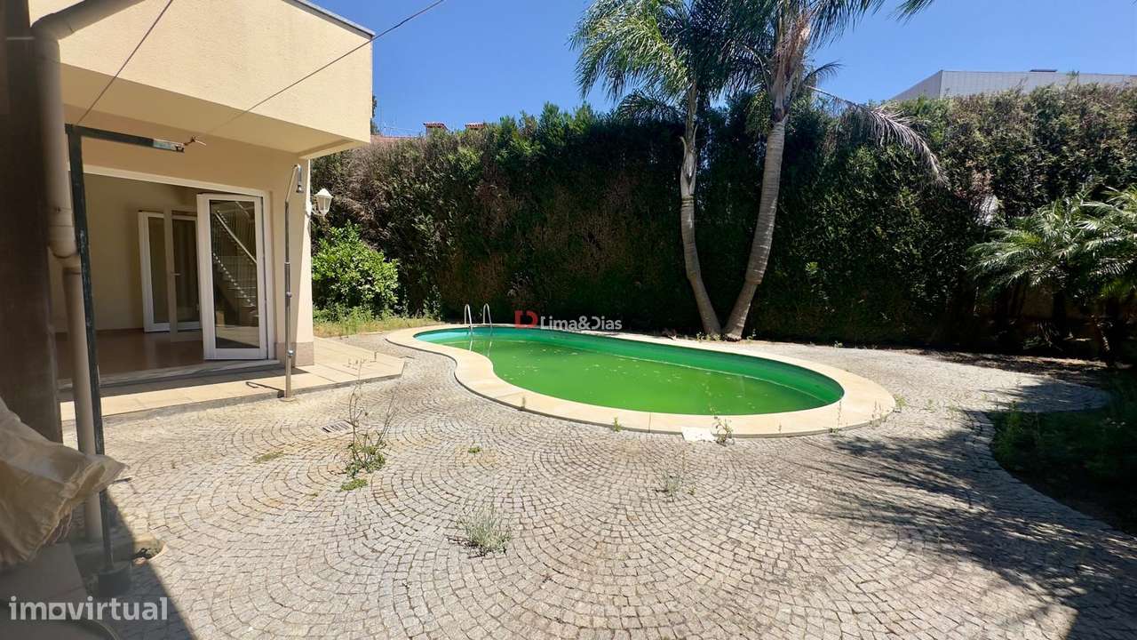 Moradia Isolada T4 Venda em Santa Maria da Feira, Travanca, Sanfins e-7