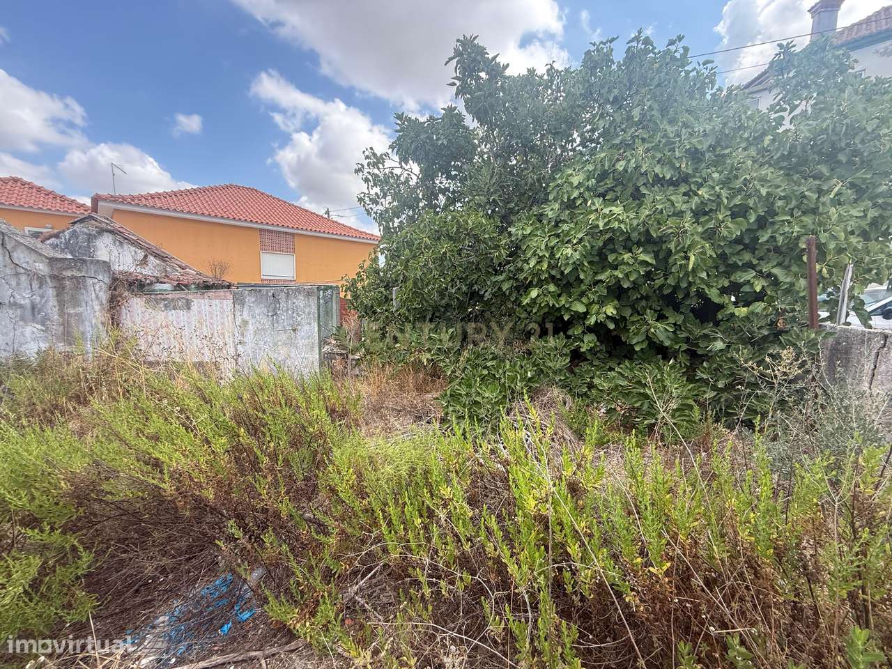 Terreno com ruína em Quinta do Anjo, Palmela - Oportunidade Única-4