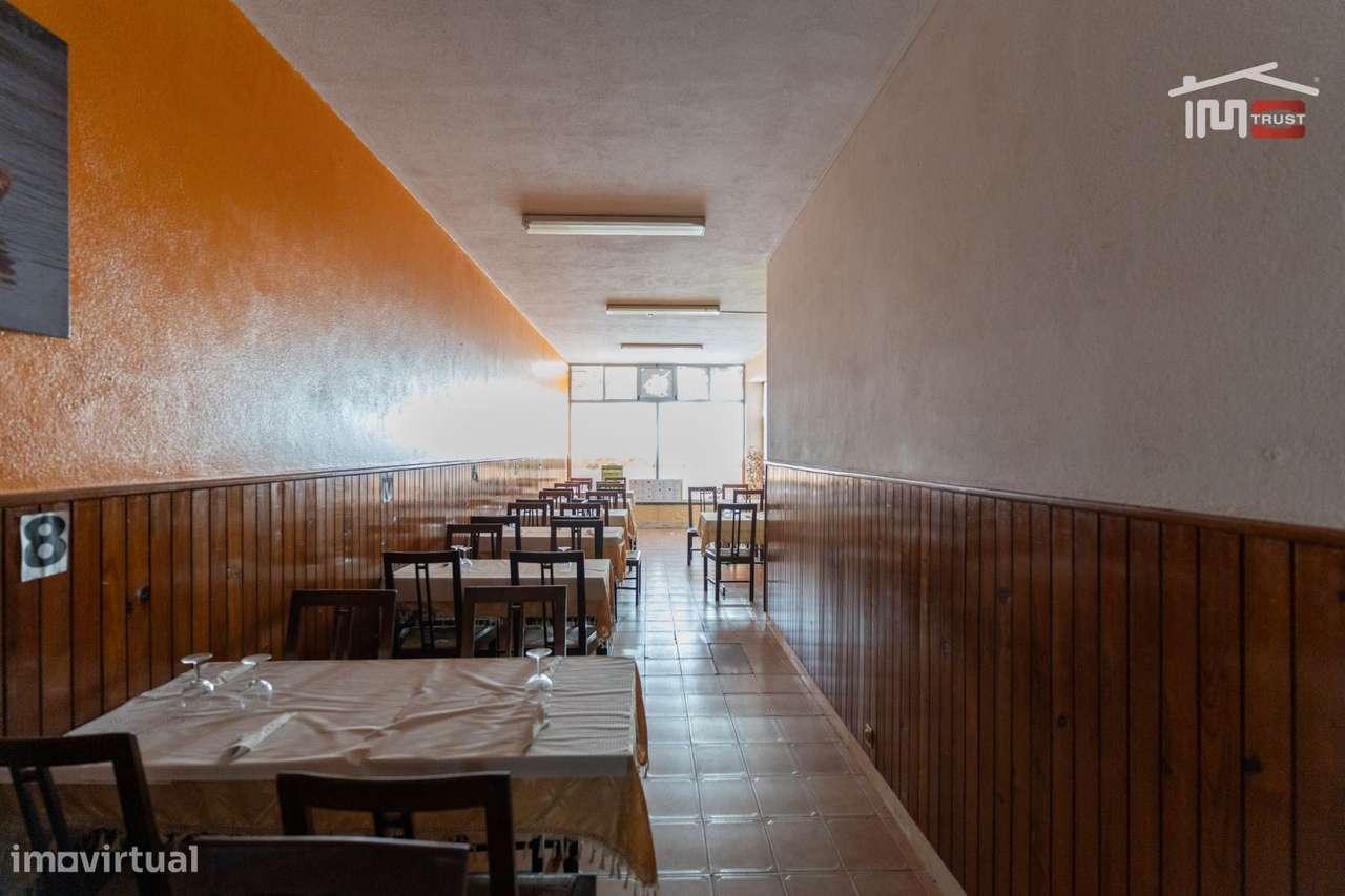 PRÉDIO COM ELEVADO POTENCIAL DE RENTABILIDADE EM ZONA TURISTICA (CO... - Grande imagem: 4/40