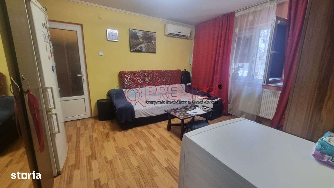 2 camere - Drumul Gazarului - Argeselu - Et.1 - bloc 1976