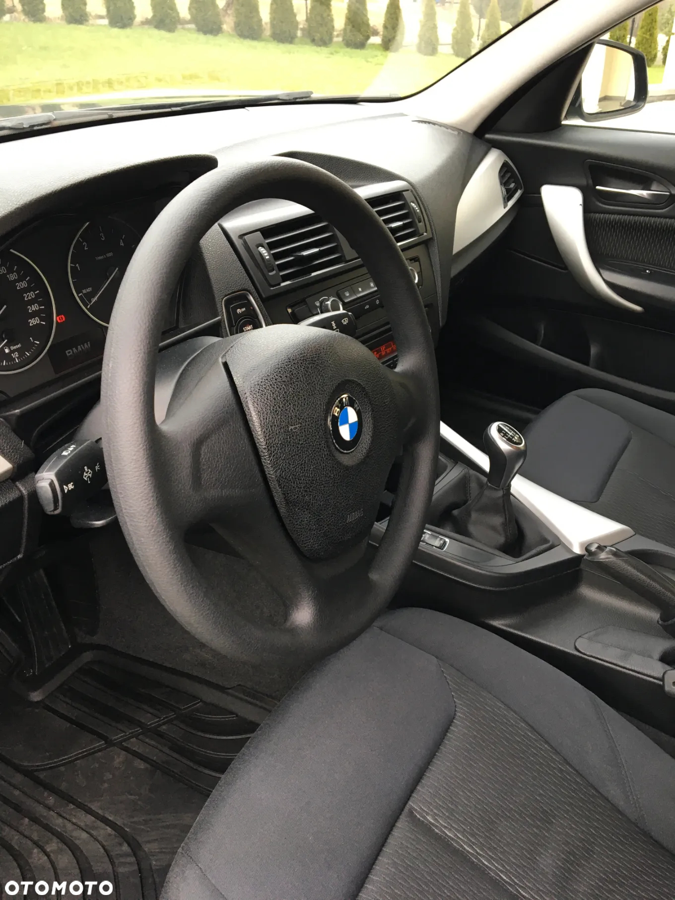 BMW Seria 1 116d - 8