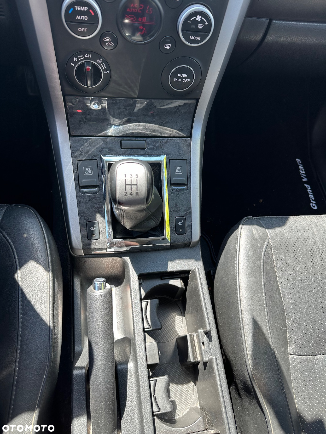 Suzuki Grand Vitara 2.4 Premium EU5 - 4