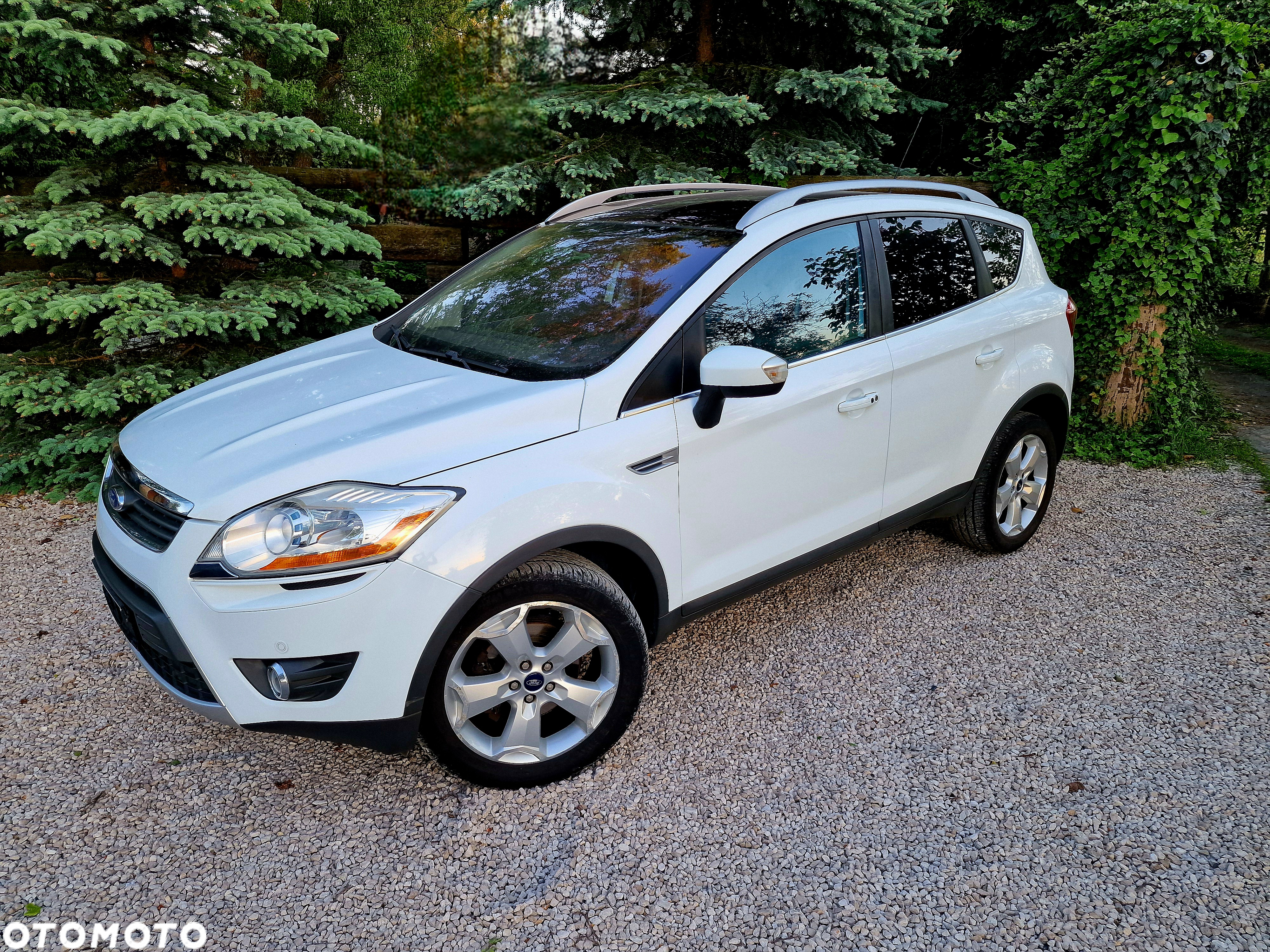 Ford Kuga 2.0 TDCi Titanium FWD - 11