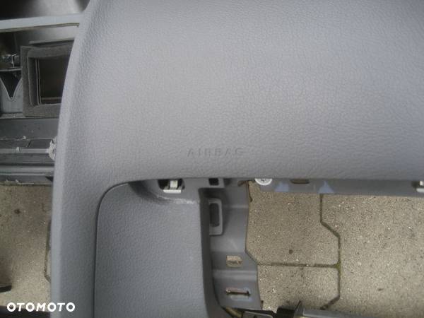 vw touran 03-09r deska rozdzielcza konsola poduszki powietrzne - 10