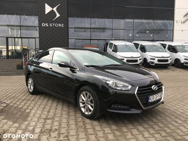 Hyundai i40 1.7 CRDi BlueDrive Comfort DCT - 3