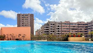 VENDIDO - Apartamento T2 em condomínio com piscina, garagem e portaria