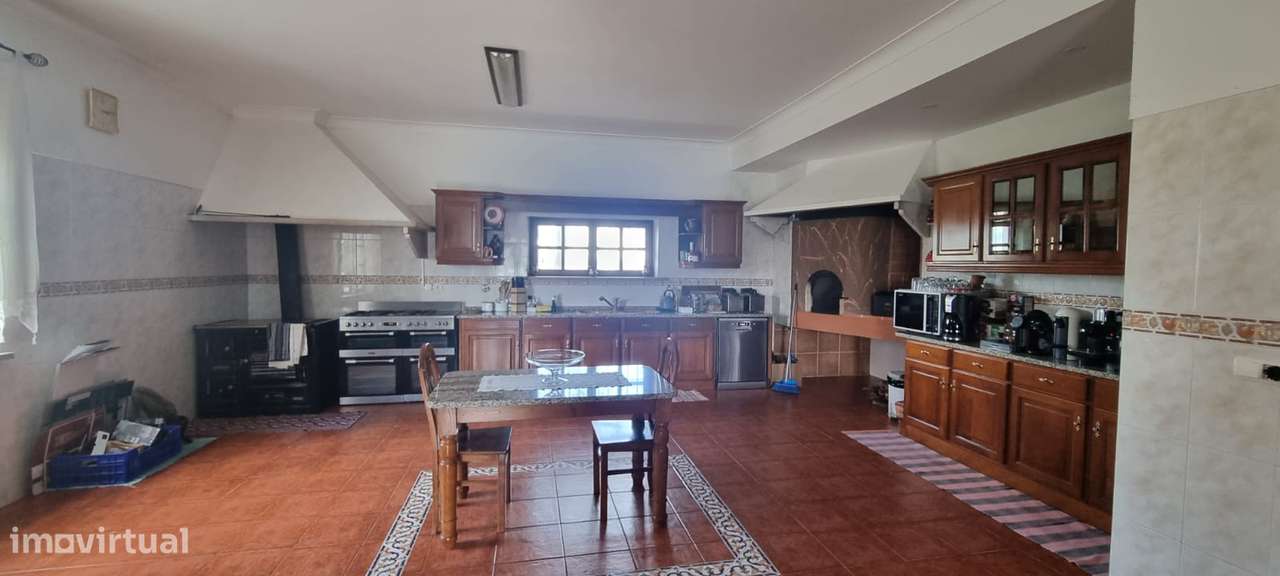 Casa / Moradia independente à venda em Rua da Raposa 26, Alenquer-15