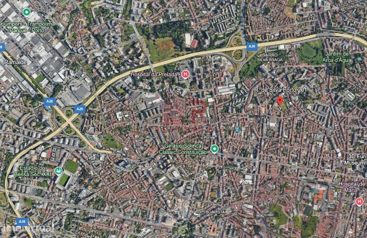 Apartamento T1  com varanda e garagem-15