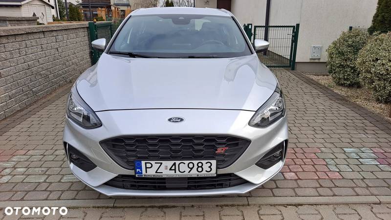 Ford Focus 1.5 EcoBlue Start-Stopp-System ST-LINE X - 6