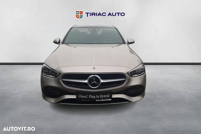 Mercedes-Benz C 300 e 4Matic 9G-TRONIC Avantgarde - 3