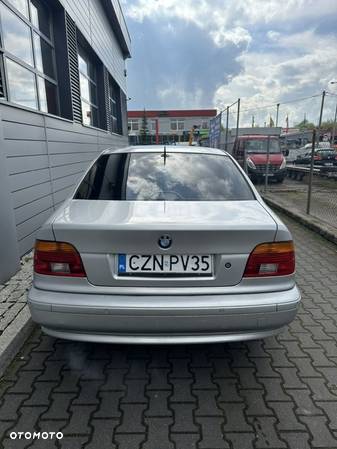 BMW Seria 5 525i - 5