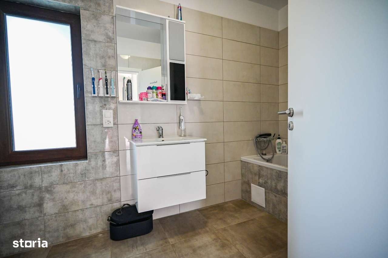 Casa individuală de vânzare Sânpetru, 5 camere, garaj, foișor, curte-16