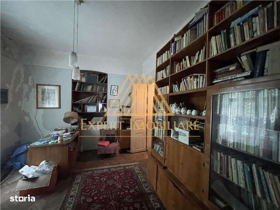 Casa centrala acces la doua strazi cu 751 mp , pret fix, rate sau inch - Imagine principală: 4/12