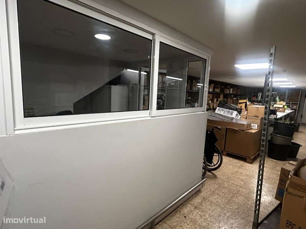 Venda de Espaço Comercial com Negócio em Pleno Funcionamento inseri...-13