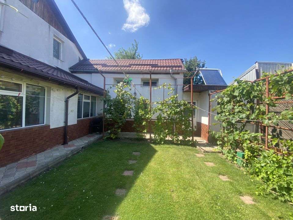 Casa cu etaj, 4 camere, Bacau - Imagine principală: 3/19