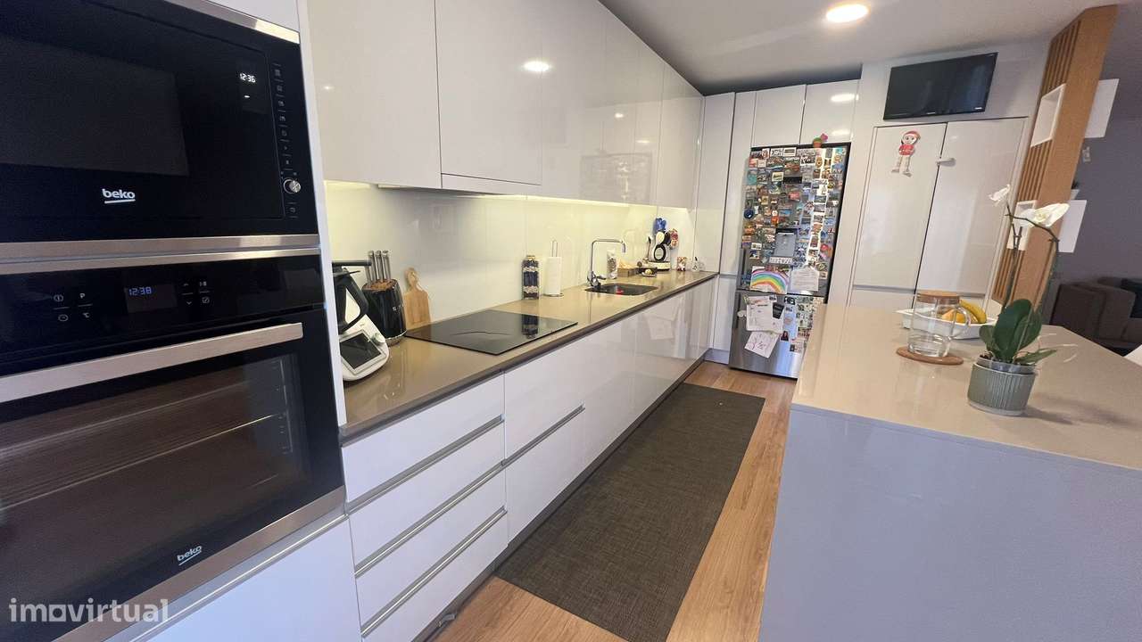 T3 com piscina e garagem em Ermesinde-6