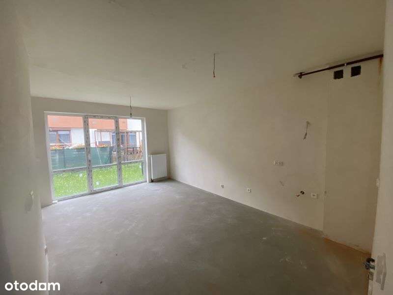 OSTATNI Segment narożny, działka 282m2. 49m2 poddasza! 900m od PKP-12