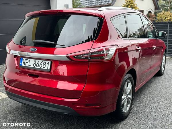 Ford S-Max - 11