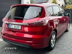 Ford S-Max - 11