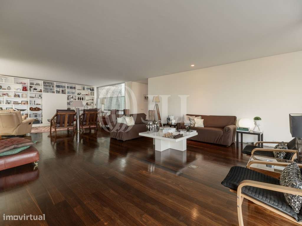 Moradia T4 com piscina e vista mar, no Funchal, Madeira - Grande imagem: 5/56