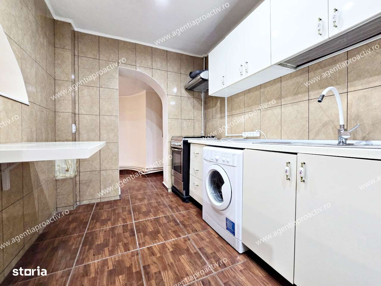 Apartament cu 3 camere, pretabil și pentru activitati comerciale.-5