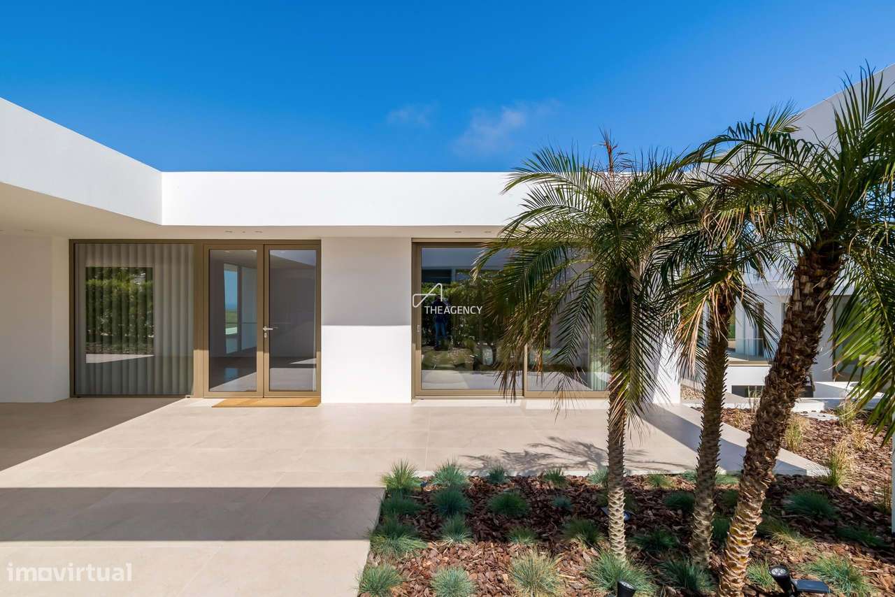 Villa de Luxo à beira-mar com Piscina Infinita e 5 suítes - Peralta Be - Grande imagem: 5/54