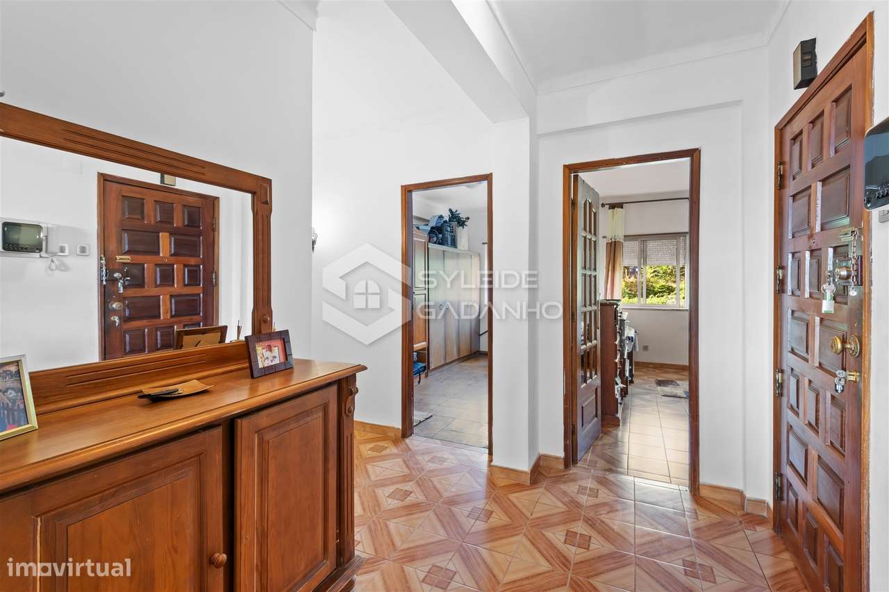 Apartamento T4 para VENDA na Calçada das Poldras, zona baixa da Covilh-5