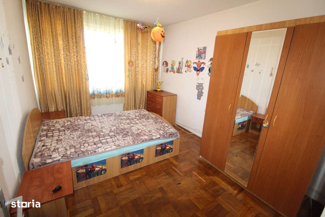 Vând apartament 3 camere în Hunedoara, Bd. M. Viteazu-Stadion, 62mp - Imagine principală: 4/12