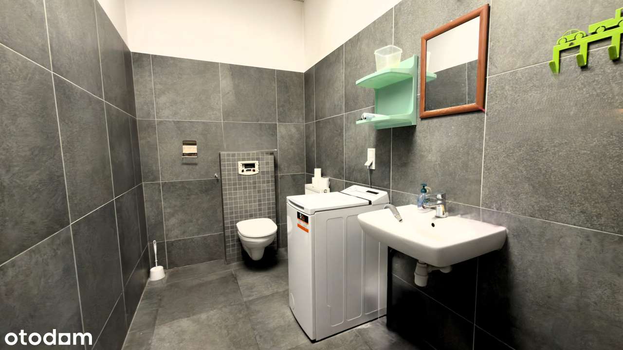 Nowoczesny kompleks produkcyjno-magazynowy z biurami i halą-16