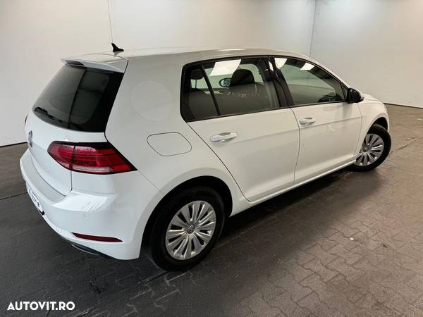 Volkswagen Golf 1.6 TDI Trendline - 16