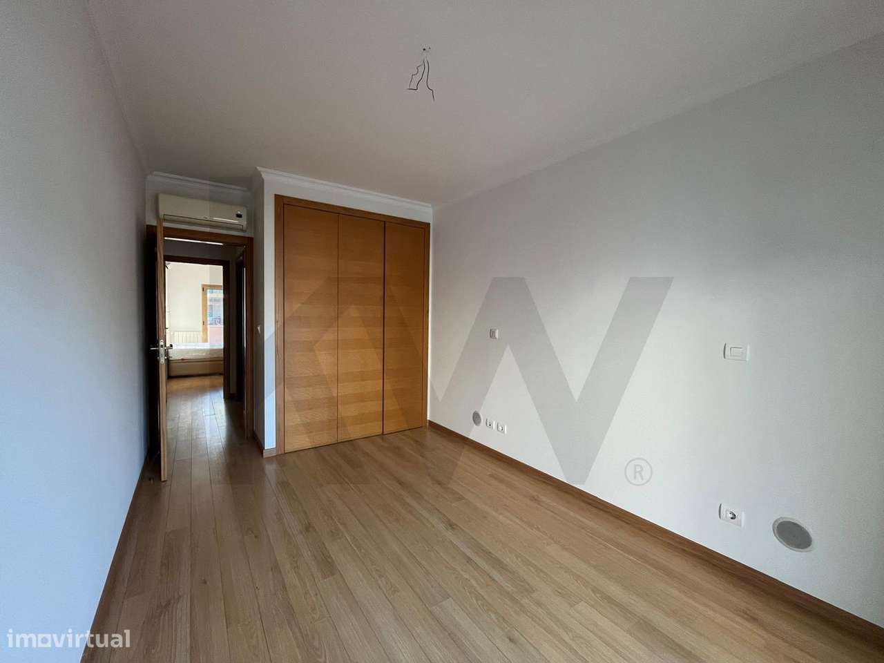 T2 moderno para arrendamento c/ estacionamento no Jardim da Amoreira - Grande imagem: 5/28