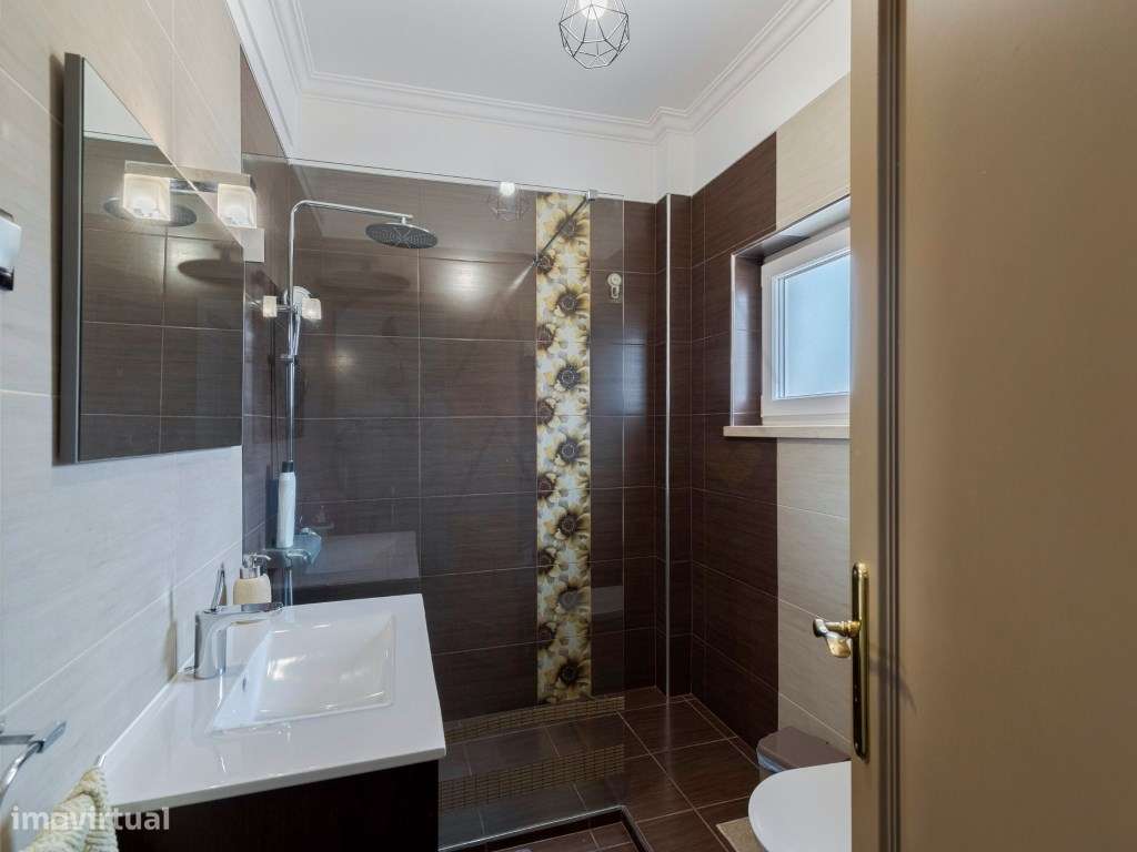 Moradia T4 com garagem, jardim, piscina e barbeque junto à Quinta d...-14