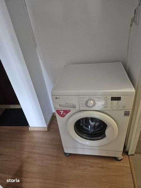 Inchiriere garsoniera Tractorul - Imagine principală: 4/5