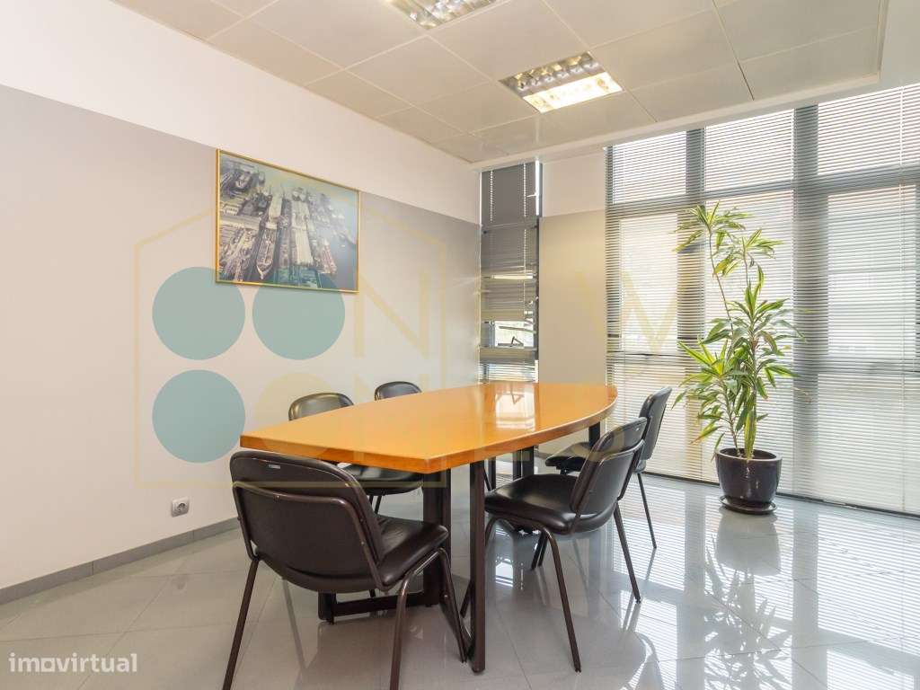 Escritório amplo com terraço de 77m2 na baixa de Setúbal, com possi...-27