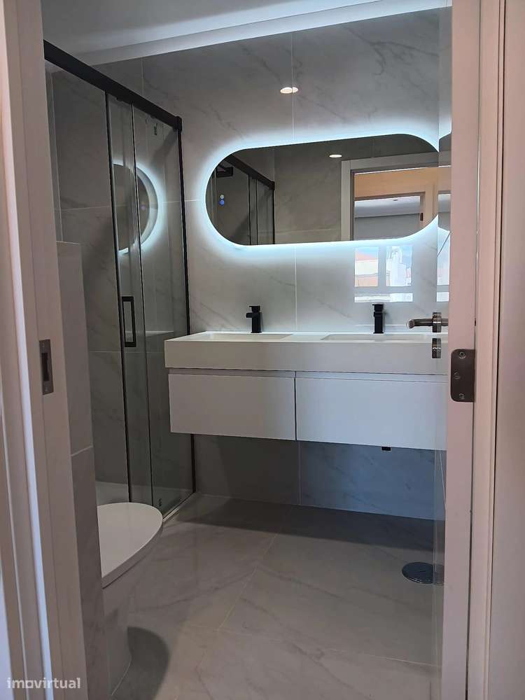 Fantástico Apartamento T4 , com acabamentos de luxo .-5